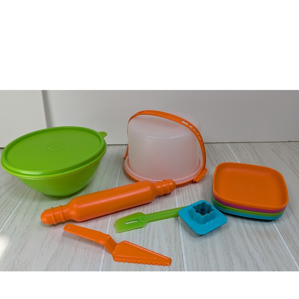 Tupperware TupperToys Baking Set Plates Bowl Rolling Pin Orange Cake Taker